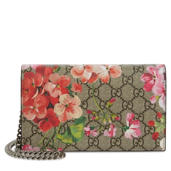 Gucci Handbags - Gucci Wallet Chain Purse